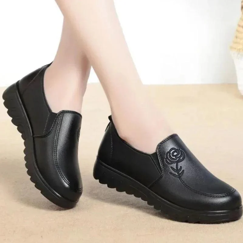 mocassin orthopédique femme à enfiler – Image 2