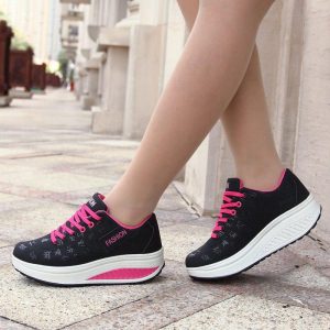Chaussures orthopédiques  marche femme élégante