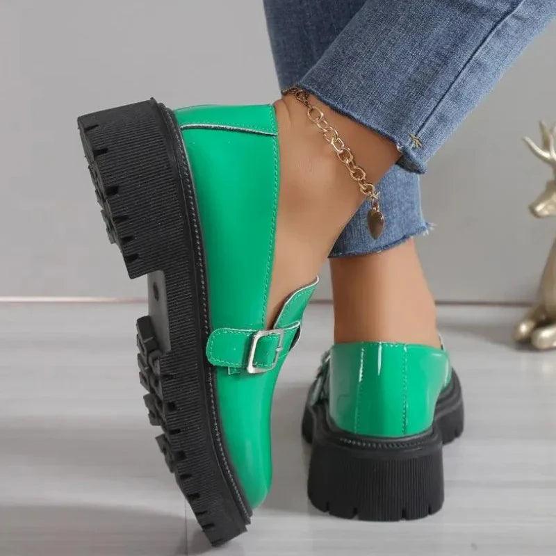 mocassin orthopédique femme vernis à talons – Image 7