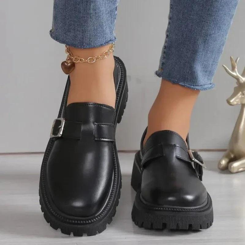 mocassin orthopédique femme vernis à talons – Image 2