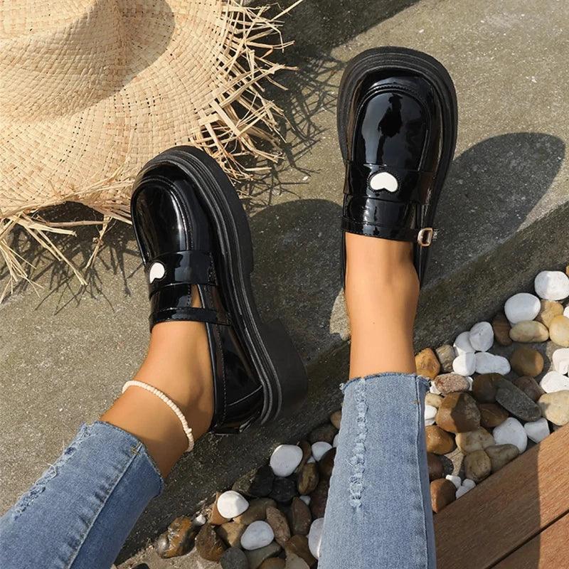 mocassin orthopédique femme vernis à boucle – Image 4