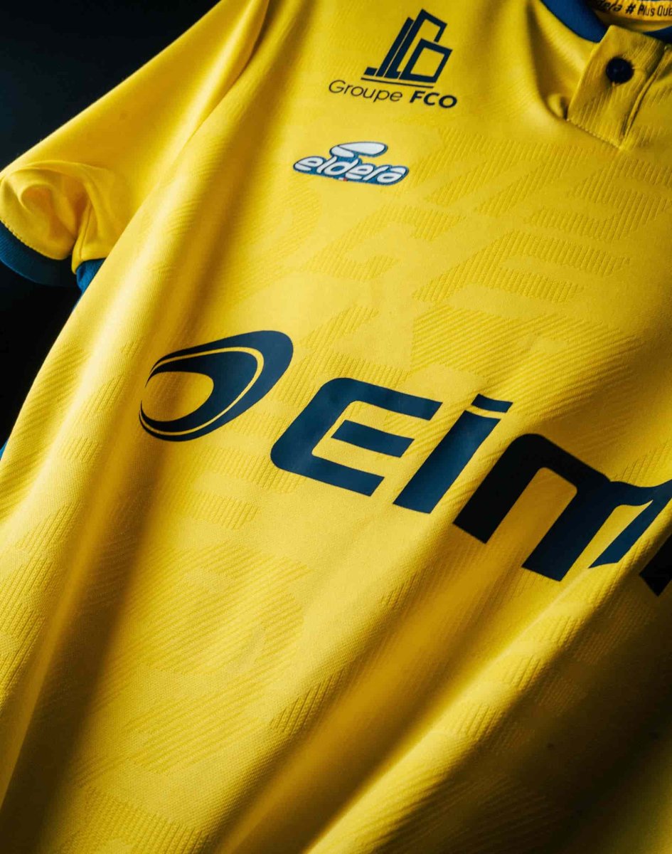 MAILLOT DOMICILE JUNIOR 2025/26